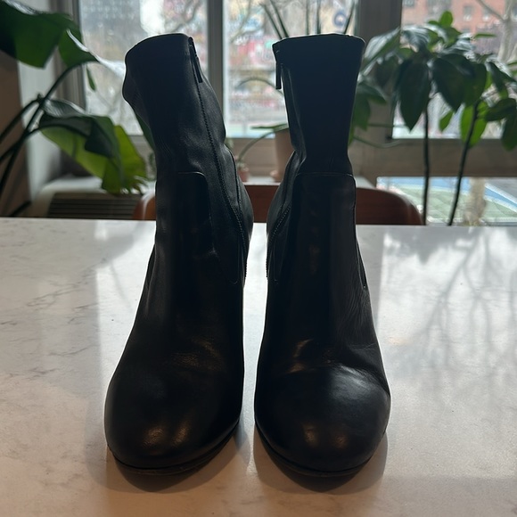 Vince black leather booties sz 9 - Picture 4 of 5